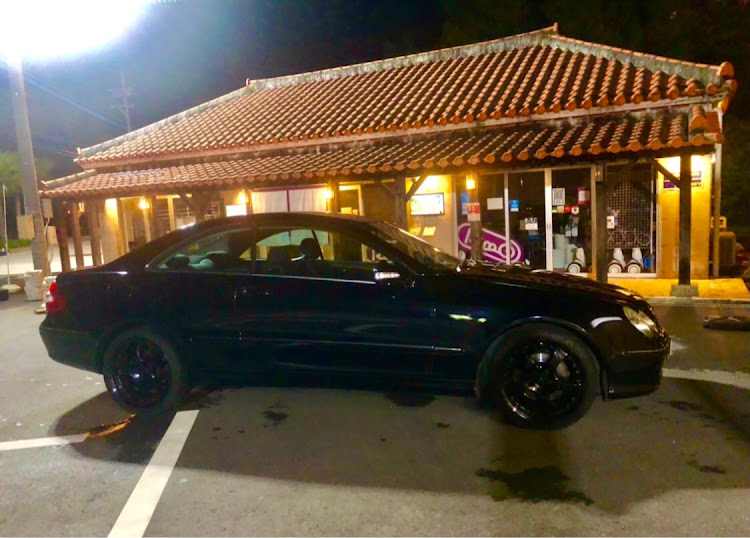 CLK クーペの沖縄放浪記1号機Mercedes・エアーフィルター交換・ヘソを曲げたMercedesが快調に・沖縄らしさの風景・夜間のテストドライブに関するカスタム事例の投稿画像13枚目