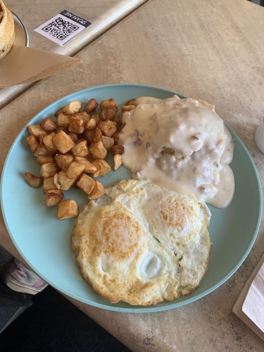 Bisquits with sausage gravy. Very yummy