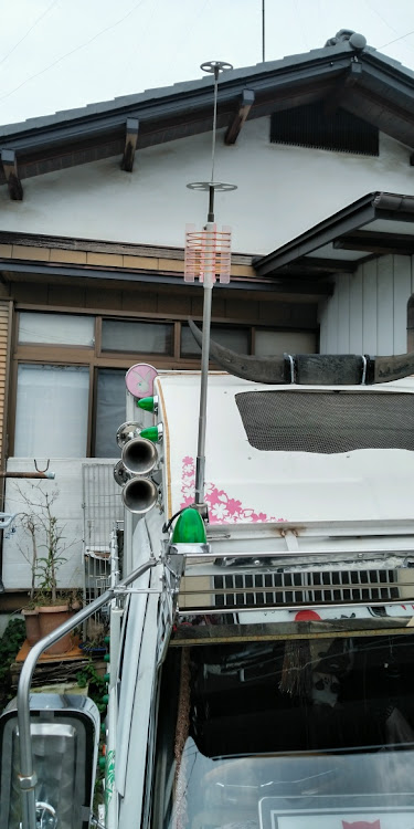 ハイゼットトラックのやはり、アンテナ良いですわぁ！😸・無線機も載せたくなります。(ФωФ)・わしゃ丸さん、ありがとうございました。<(_ _*)>に関するカスタム事例の投稿画像4枚目