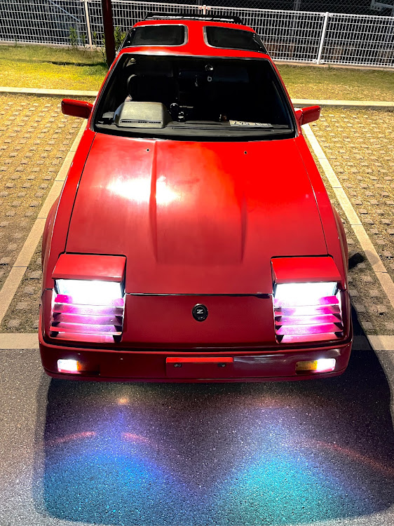 フェアレディZのZ31・毎月8日はリトラの日・リトラの日に関するカスタム事例の投稿画像1枚目