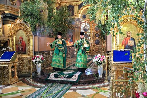Свято-Успенская Почаевская Лавра - День Святой Троицы