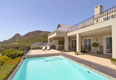 Maison avec piscine et jardin 3