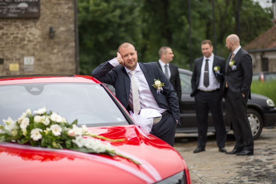 Fotógrafo de bodas Éva Lükő (evaphotomiskolc). Foto del 4 de noviembre 2019