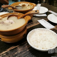 龍涎居雞膳食坊(永和樂華店)