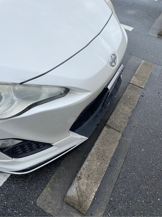 86の輪止めギリギリ・輪止め要らないよねに関するカスタム事例の投稿画像1枚目