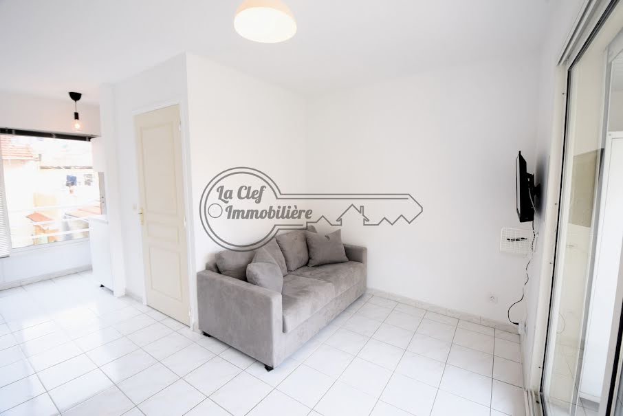 Location meublée appartement 1 pièce 19.72 m² à Nice (06000), 630 €