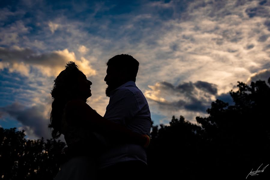 Fotografo di matrimoni Leandro Herrera (leanherrerafotos). Foto del 3 novembre 2021