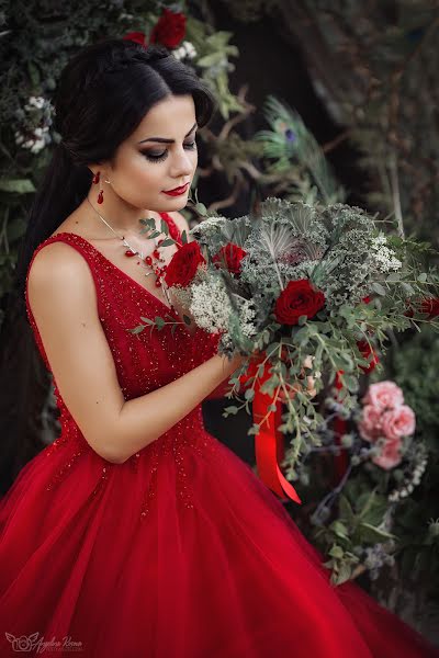 Wedding photographer Angelina Kosova (angelinakosova). Photo of 13 August 2019