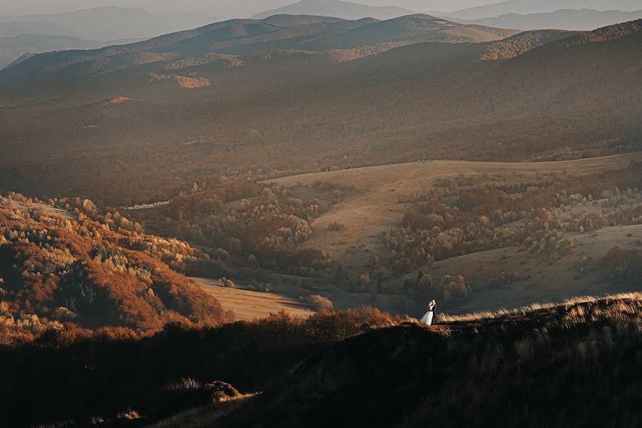 Svatební fotograf Dominik Twaróg (dtwarog). Fotografie z 22.října 2019