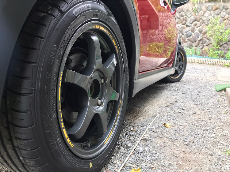 コルトラリーアートバージョンRのタイヤ交換に関するカスタム事例の投稿画像2枚目