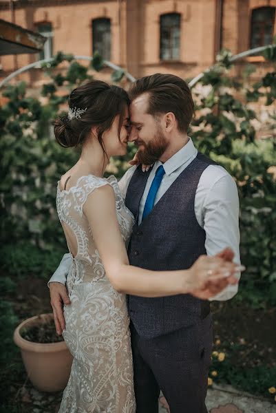 Wedding photographer Dmitriy Malyshko (malyshko). Photo of 19 January 2022