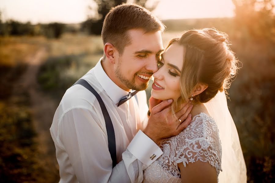 Fotógrafo de casamento Vitaliy Zdrok (devilsplinter). Foto de 2 de outubro 2018