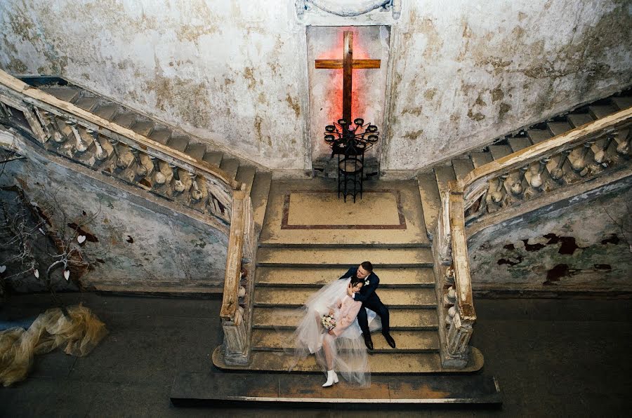 Fotógrafo de casamento Elena Mikhaylova (elenamikhaylova). Foto de 18 de fevereiro 2019