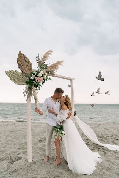 Fotógrafo de casamento Natalya Korol (natakorol). Foto de 19 de fevereiro 2023