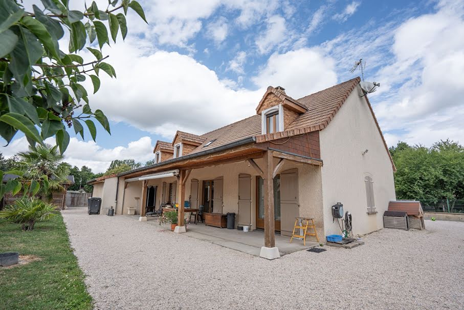 Vente maison 7 pièces 167.04 m² à Demigny (71150), 300 000 €