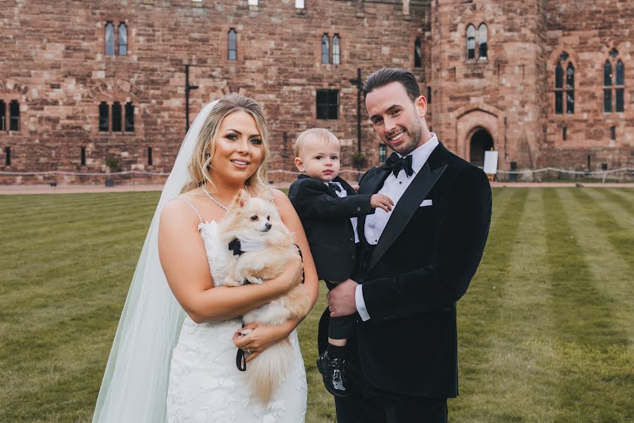 Wedding photographer Livi Edwards (liviedwardsphoto). Photo of 2 July 2019