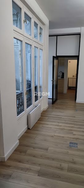 Location  locaux professionnels  82 m² à Paris 3ème (75003), 2 750 €