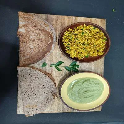 Paneer Bhurji With Ragi Multigrain Dosa