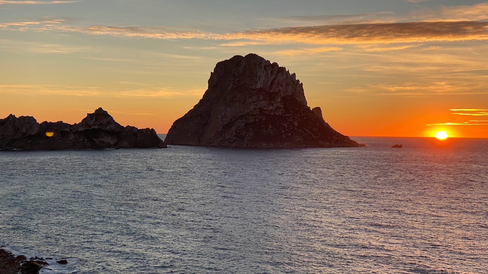 Atardecer en la playa Es Vedrá