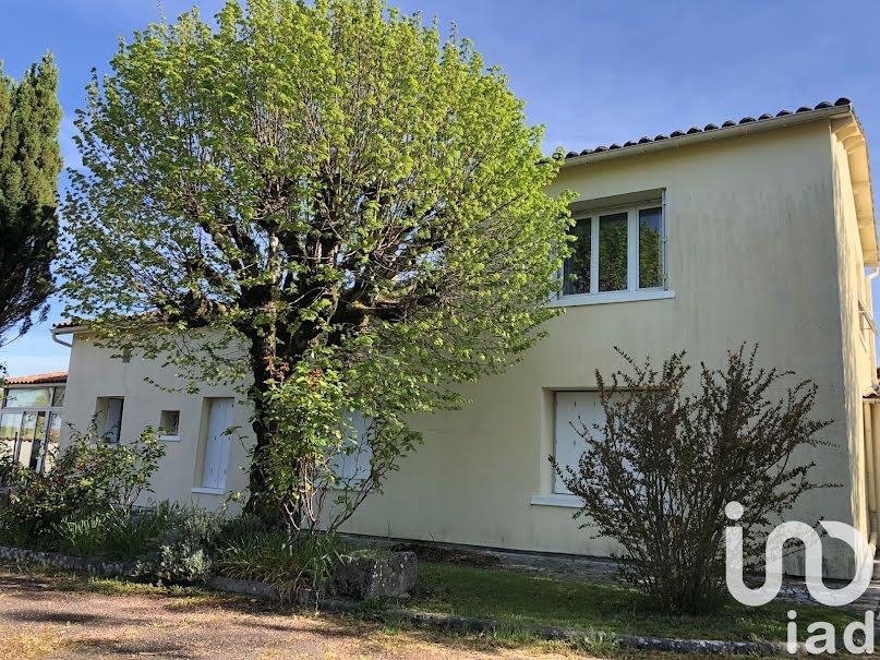 Vente maison 5 pièces 114 m² à Barbezieux-Saint-Hilaire (16300), 178 500 €