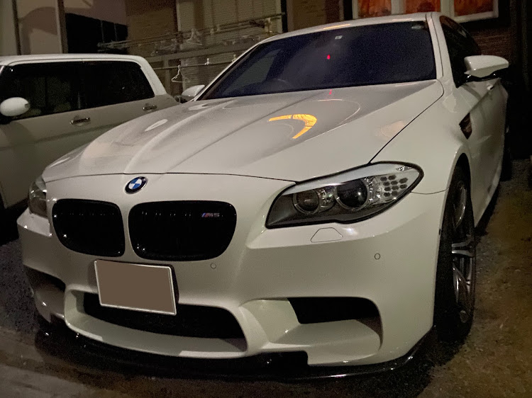 たっくんさんが投稿したBMW・M5・Mスポーツに関するカスタム事例の投稿画像1枚目