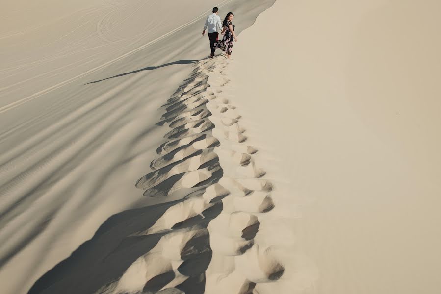 Wedding photographer Carlos Carnero (carloscarnero). Photo of 8 May 2018