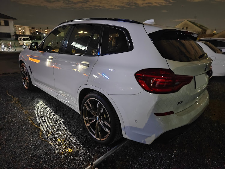 X3の10月も宜しくお願いします・洗車・BMW・X3・M40dに関するカスタム事例の投稿画像4枚目