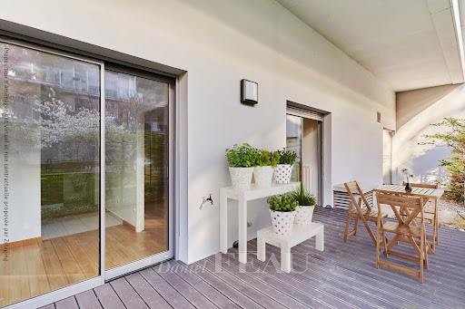 Apartment with terrace 1