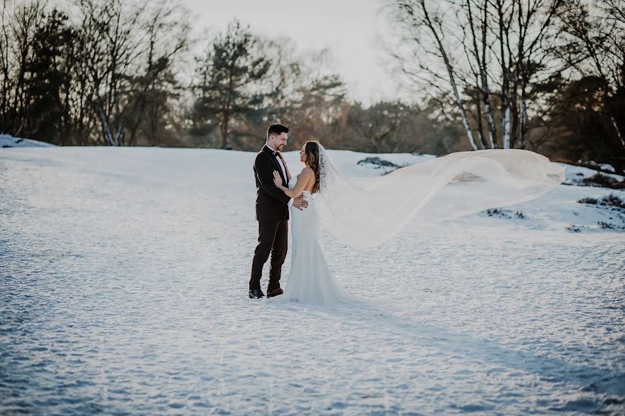 Wedding photographer Charlotte Heynen (studiofotozo). Photo of 24 November 2021