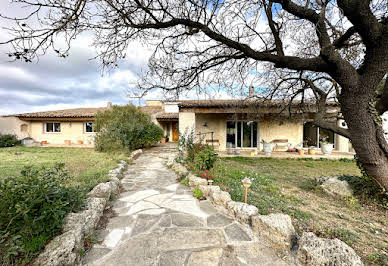 House with pool and terrace 14