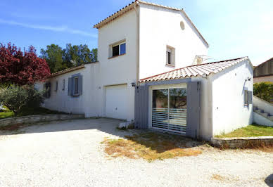 Maison avec piscine et terrasse 5