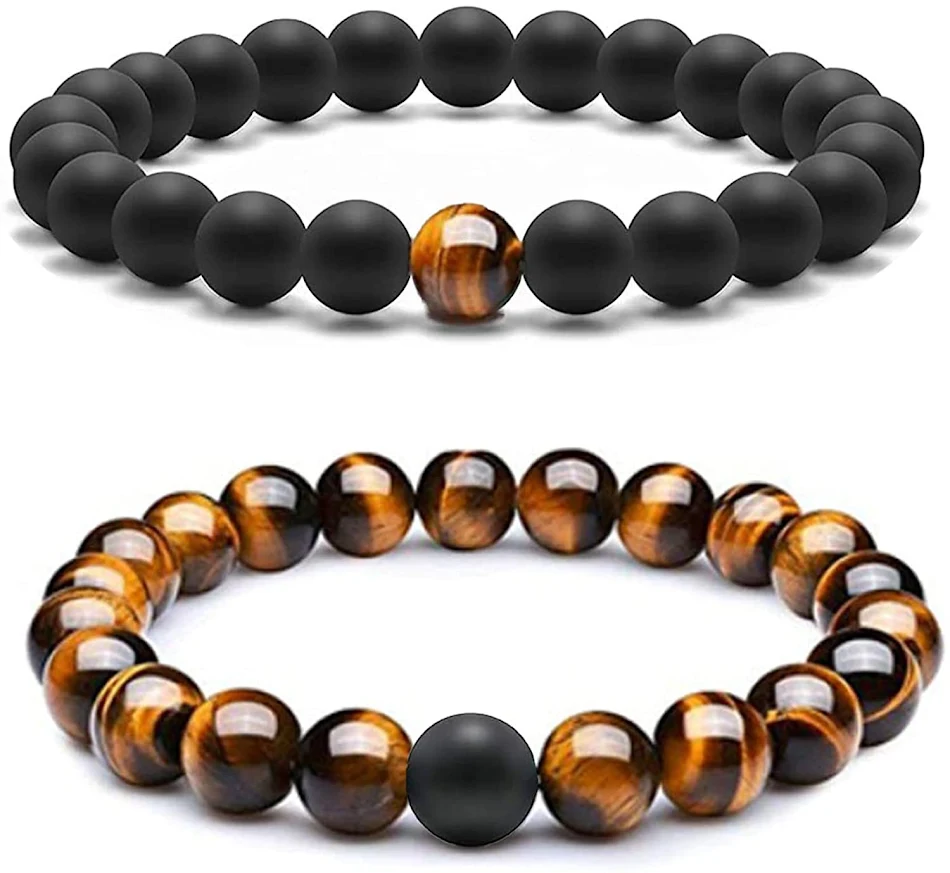 Pulseira de casal masculina com contas de pedra vulcânica. Uma joia elegante para fortalecer o laço e bem-estar.