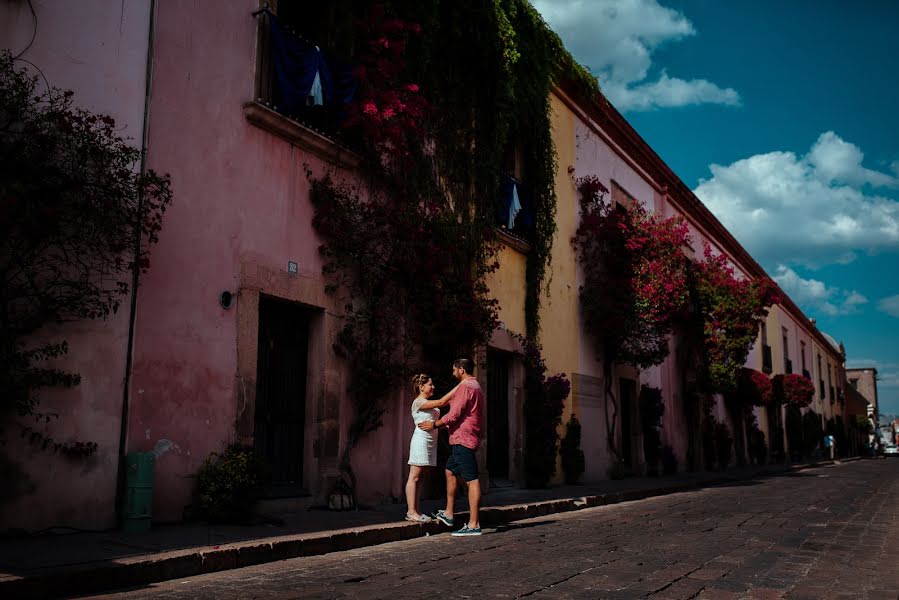 Fotografo di matrimoni Axel Ruiz (axelruizmx). Foto del 19 aprile 2018