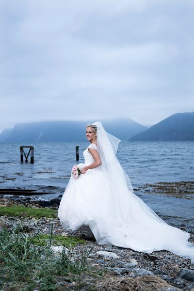 Wedding photographer Lill Vold (lillysstudio). Photo of 14 May 2019