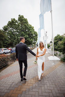 Fotografo di matrimoni Denis Vyalov (vyalovdenis). Foto del 12 luglio 2022