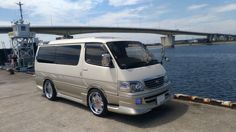 ハイエースワゴンのハイエースさんが投稿したカスタム事例の投稿画像2枚目