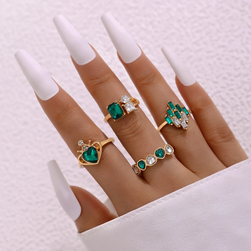 Metal Emerald Diamond Love Palm Ring Match Sets. Perfect cadeau voor koppels. Toon je liefde en verbinding met dit stijlvolle en elegante sieraad.
