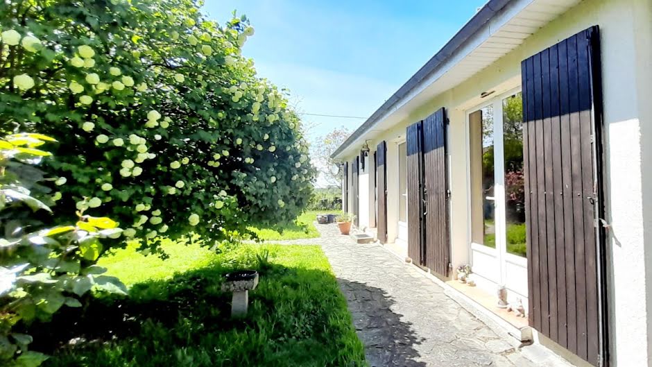 Vente maison   à Mialet (24450), 160 000 €