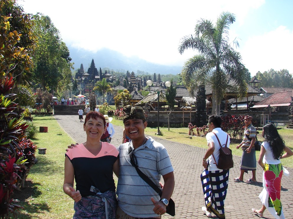 temple besakih