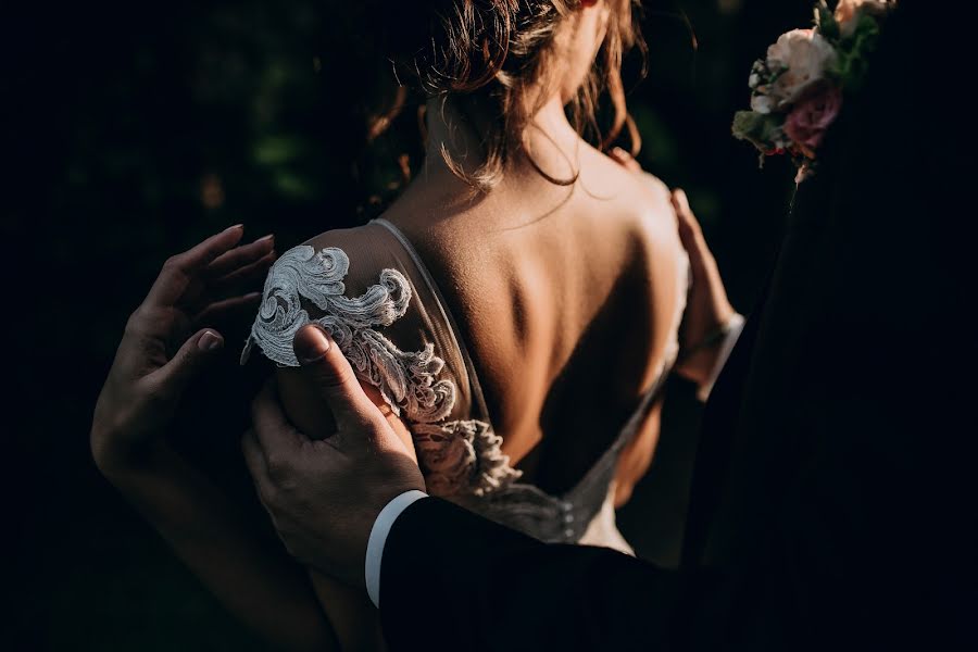 Fotógrafo de casamento Vasiliy Lopatin (miroslove). Foto de 1 de outubro 2018