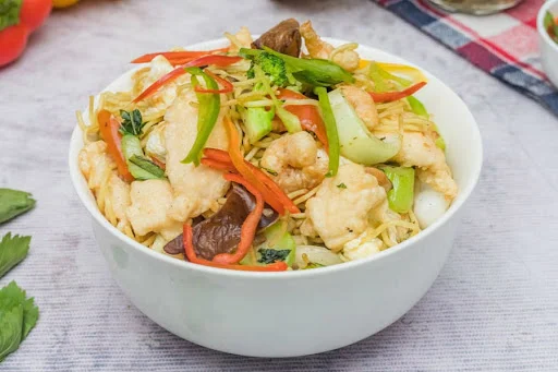 Chicken Chinese Corner Special Noodles