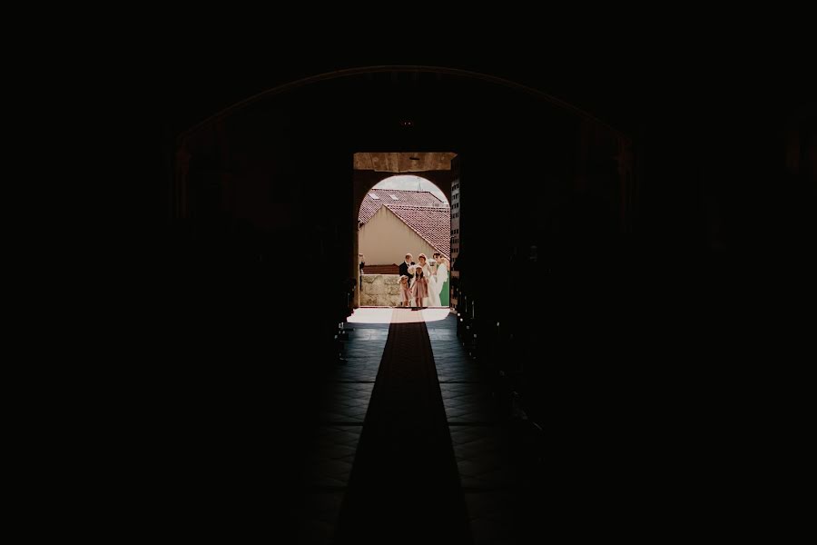 Fotógrafo de bodas Elena Ch (chebaele). Foto del 28 de mayo 2019