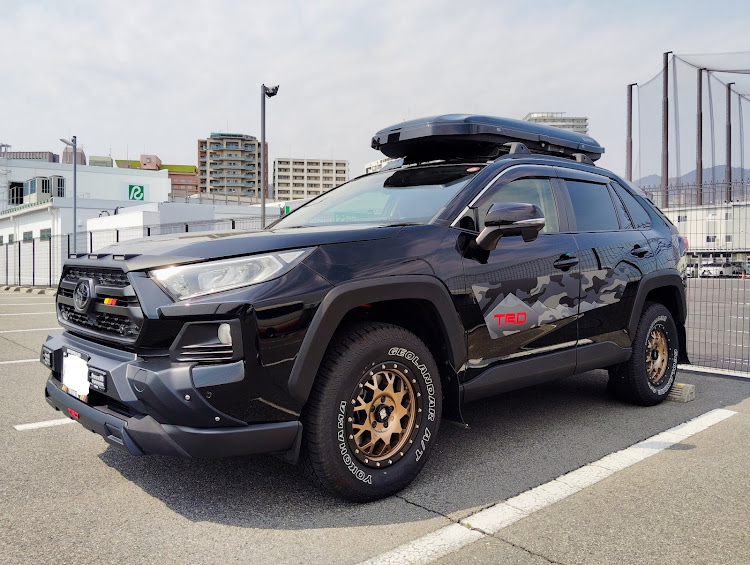 RAV4の洗車、コーティング・車活×写活・呪術廻戦・公園遊び・今年の夏仕様に関するカスタム事例の投稿画像1枚目