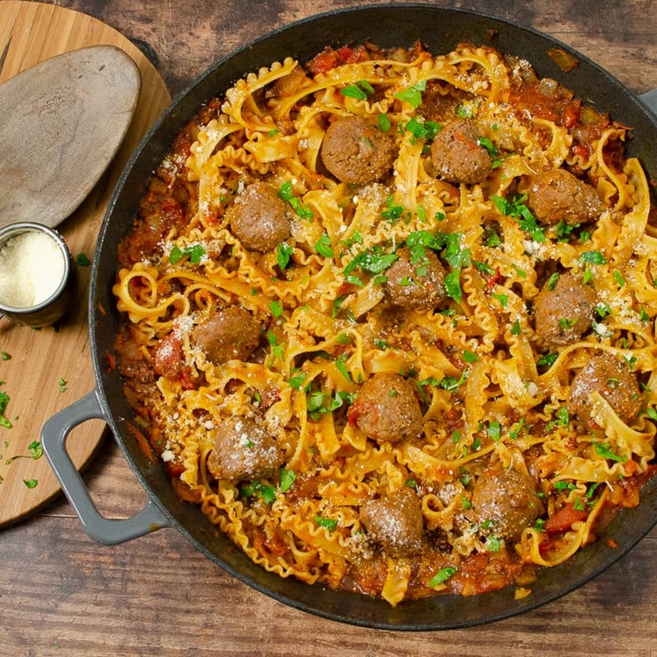 One-Pot Spicy Meatball Pasta