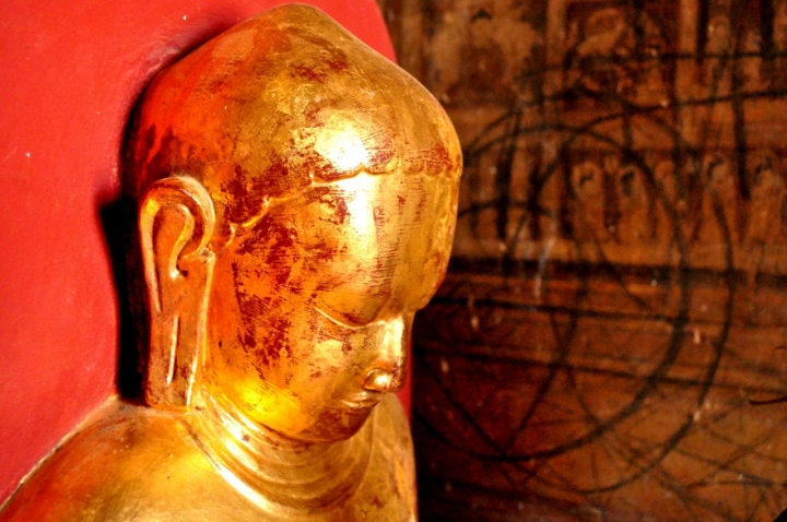 Piccolo buddha d'oro di silvvv