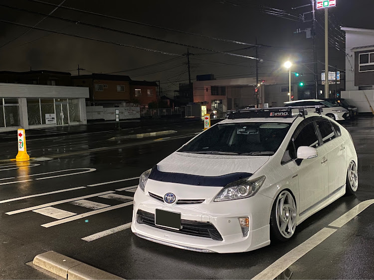 プリウスのzvw30・30プリウス・USDM・inno・radi8に関するカスタム事例の投稿画像1枚目