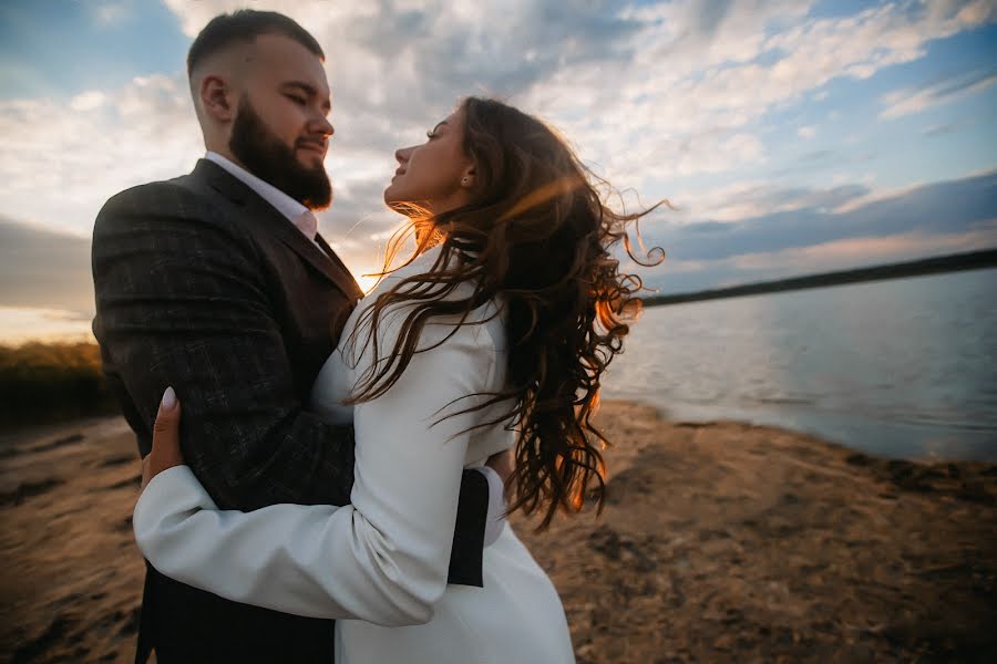 Fotografo di matrimoni Anastasiya Usynina (steshaphoto). Foto del 11 ottobre 2022