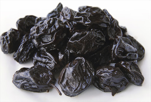 Why are South African women buying punani fruit for their vaginas? Interracial 512x347 image Why are South African women buying punani fruit for their vaginas? pic
