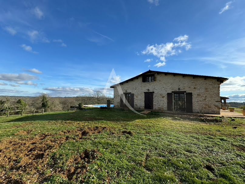 Vente maison 15 pièces 600 m² à Duravel (46700), 599 000 €