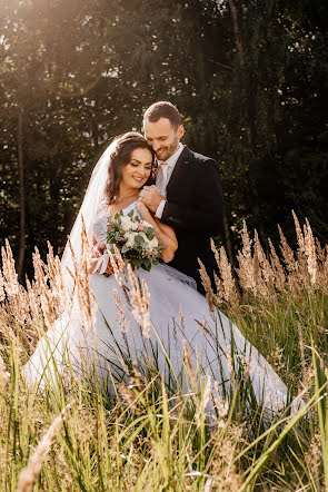 Fotografo di matrimoni Suzan Umelecká (martinkovazuzana). Foto del 14 aprile 2023